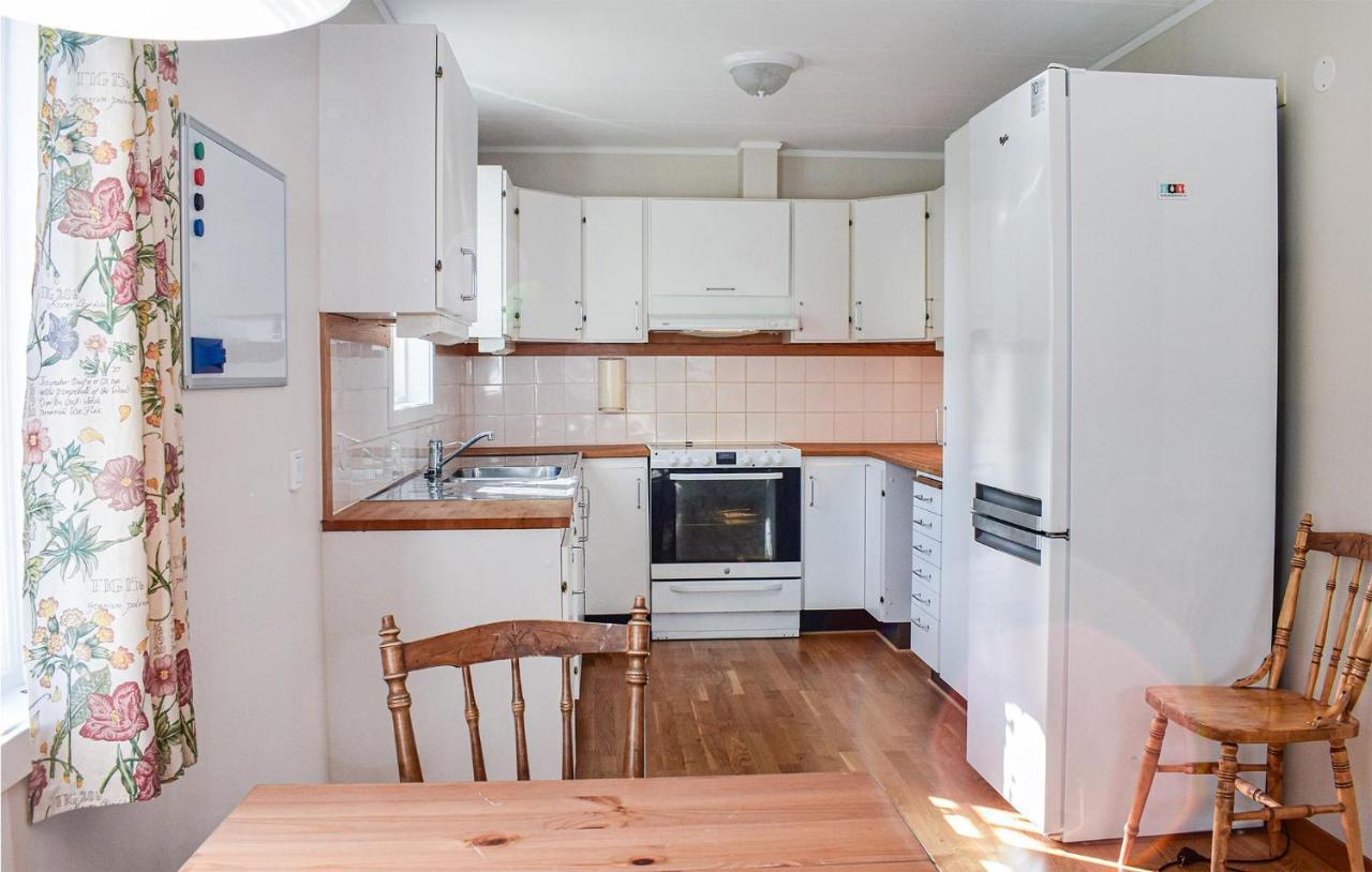 Cozy Home In Karlskrona With Kitchen Buitenkant foto