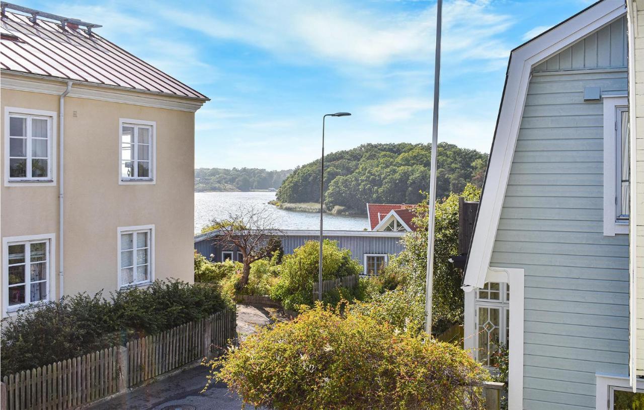 Cozy Home In Karlskrona With Kitchen Buitenkant foto