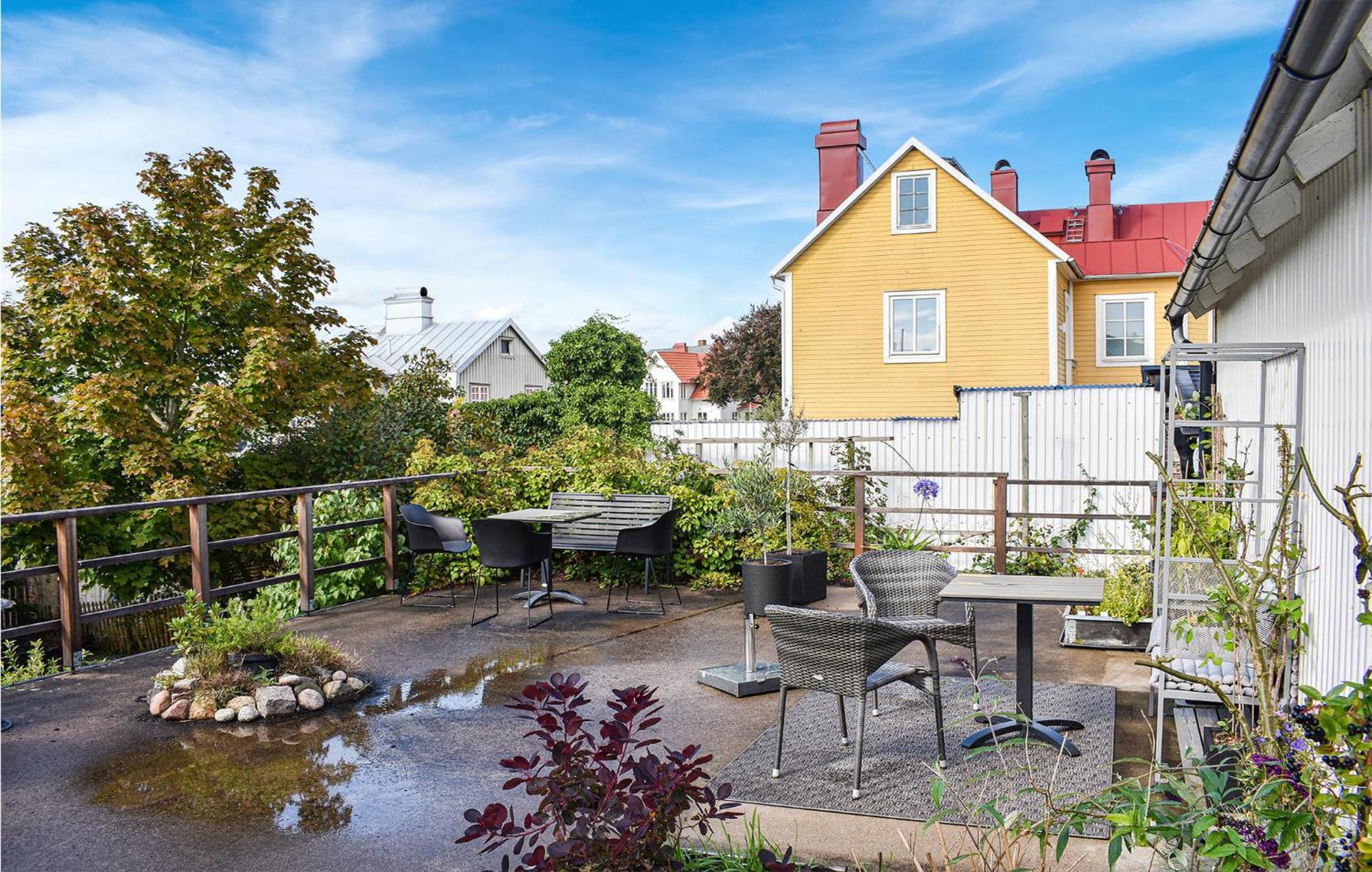 Cozy Home In Karlskrona With Kitchen Buitenkant foto